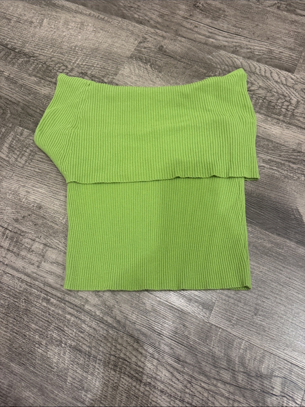 Off-Shoulder Ribbed Crop Top -Green - Picture 2 of 3